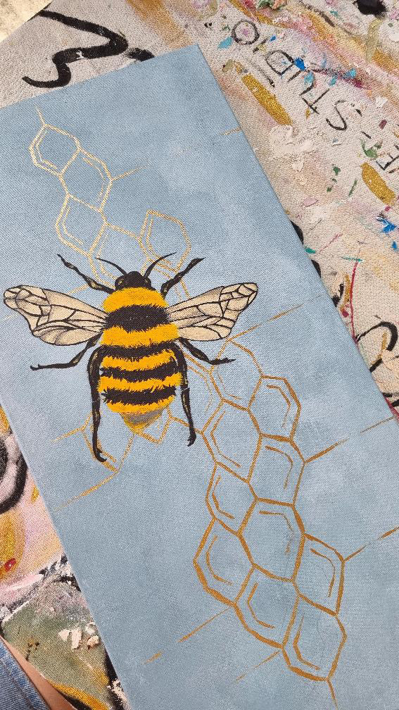 The Christmas beauty of bee paint and Sip- Saturday 13th Dec