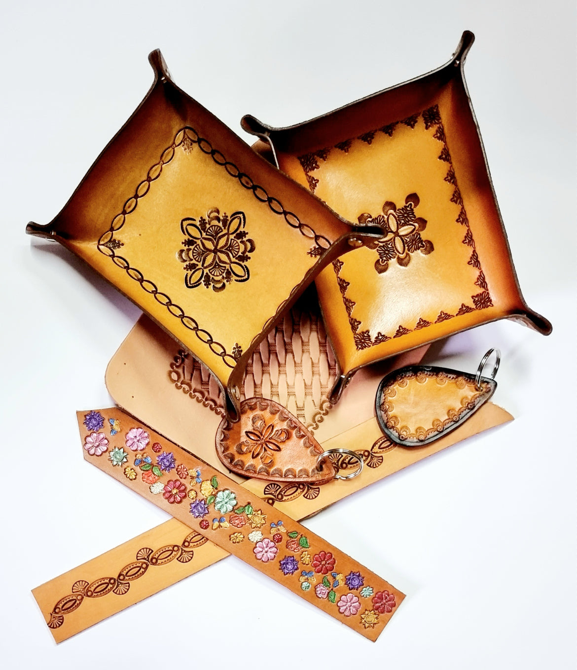 Leather work -Creative tooling Experience- Sun 8th March