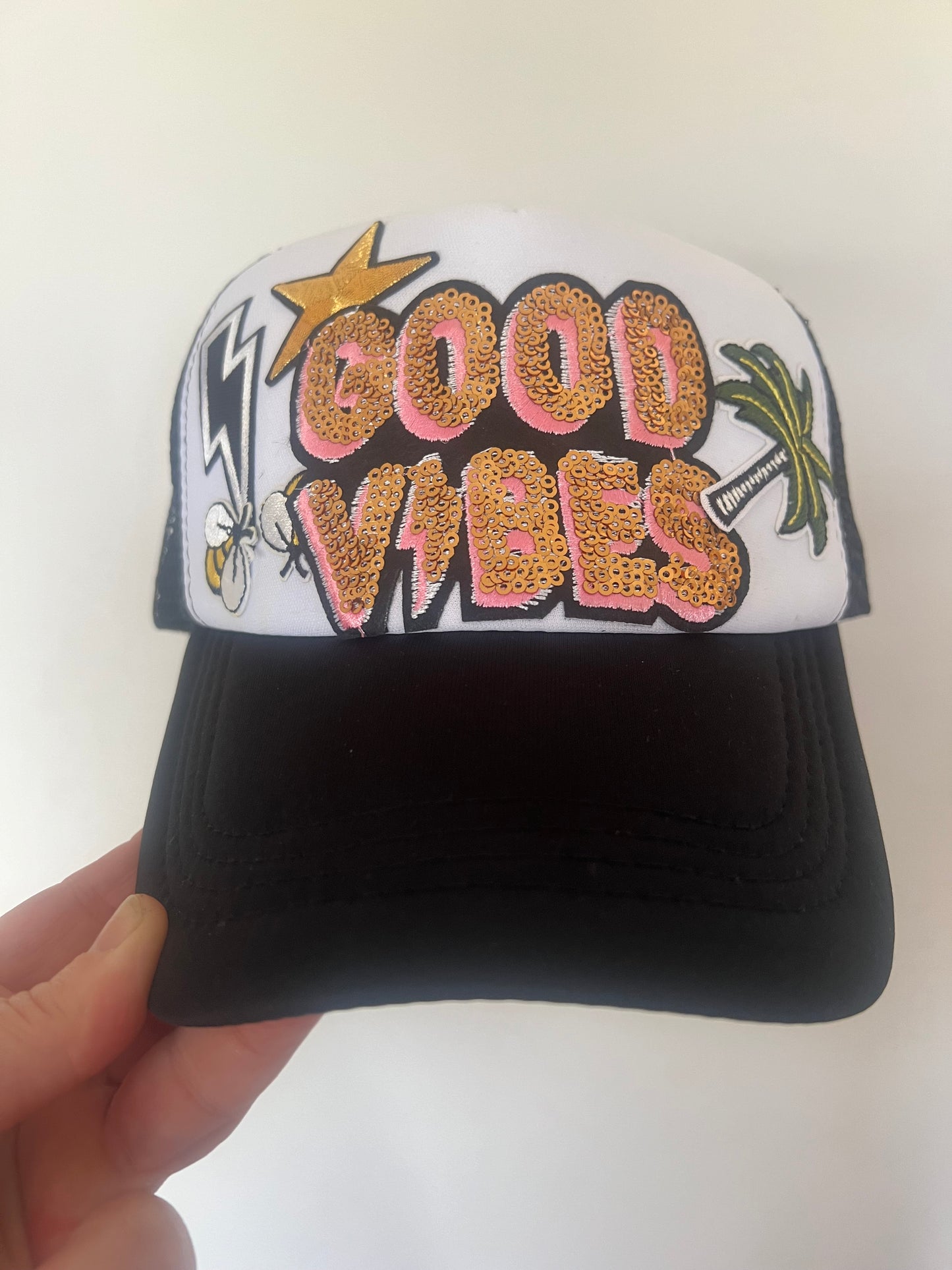 Design a cap besties birthday Party