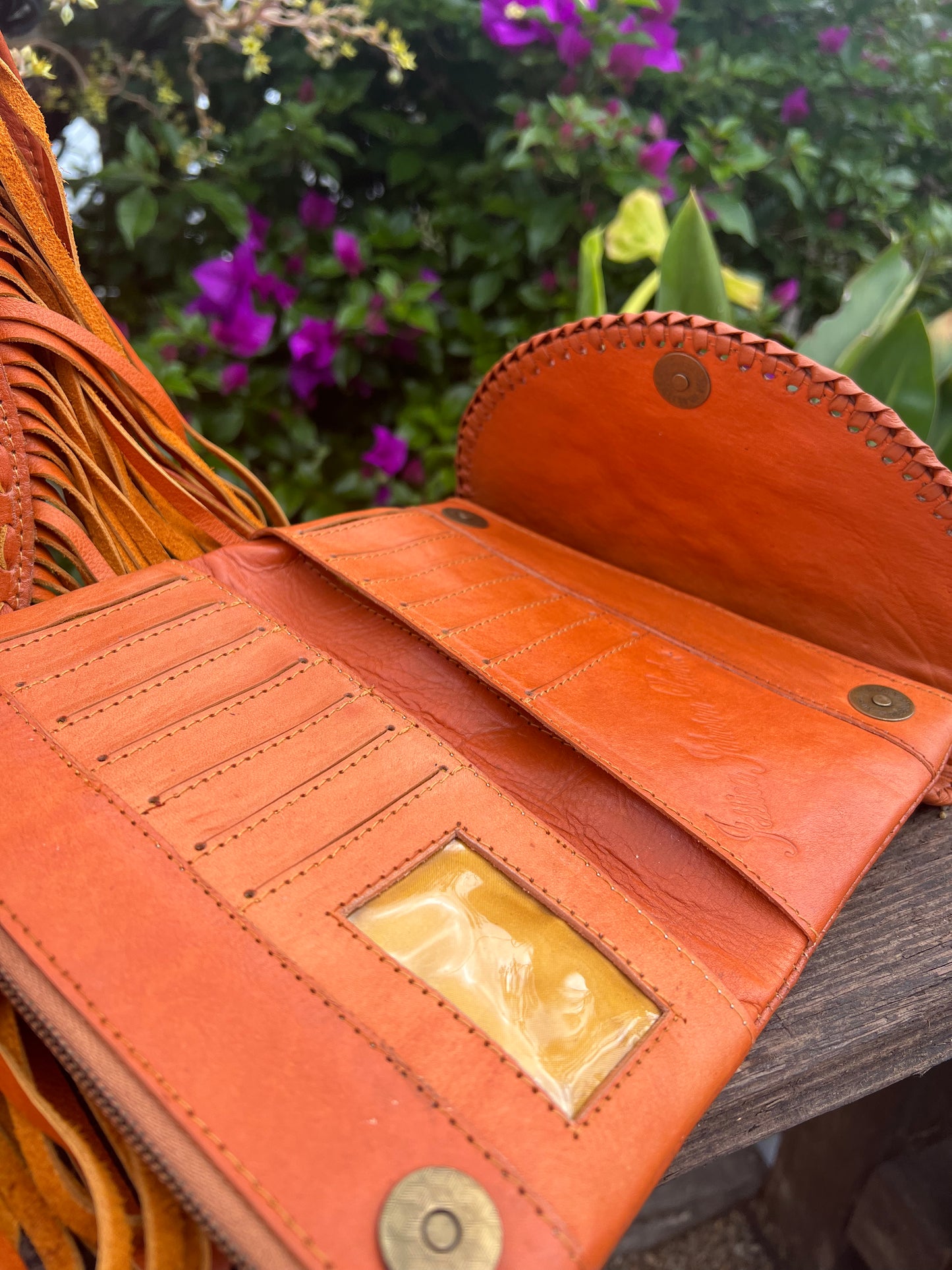 Fleetwood studded leather wallet in Dusty dolly