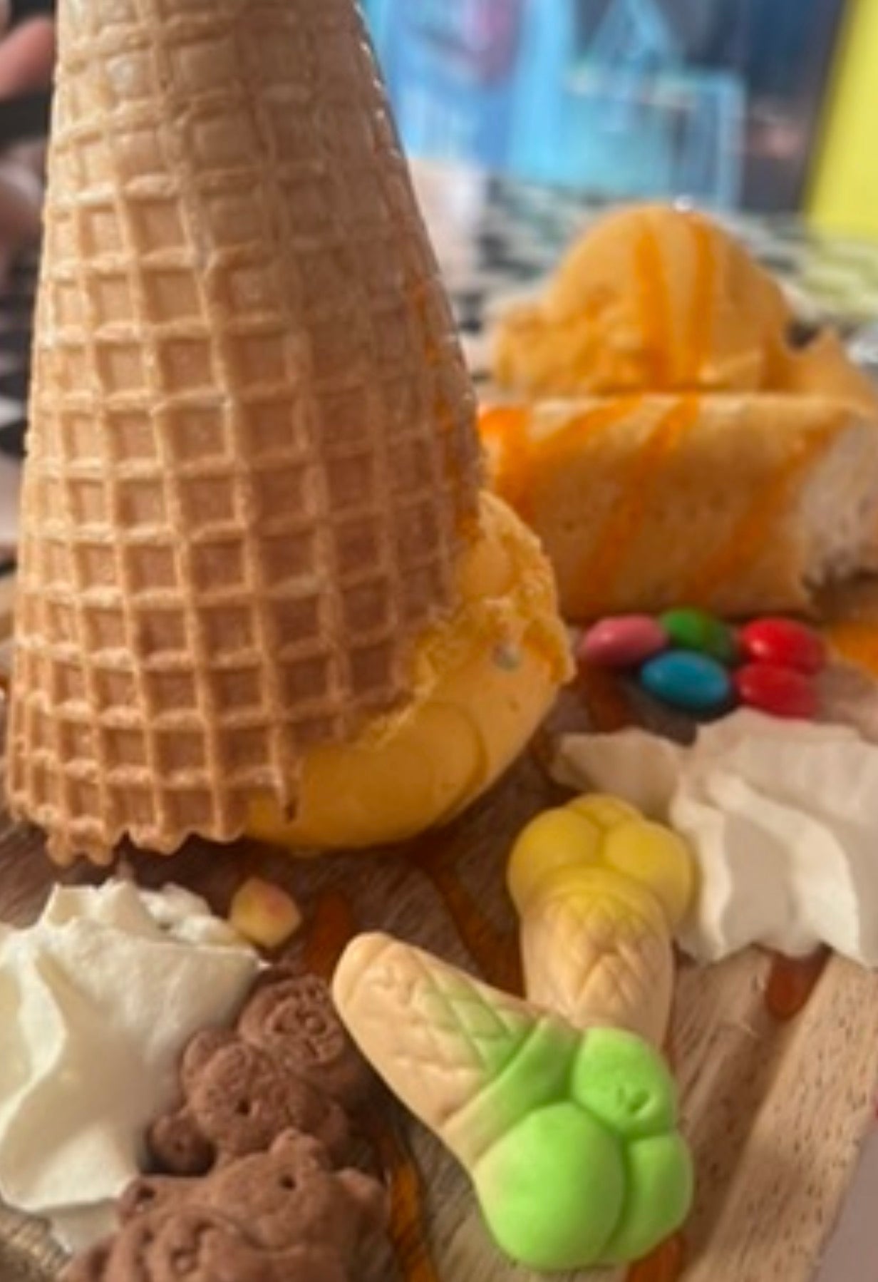 Ice Cream paint and EAT- Tues 29th Sept
